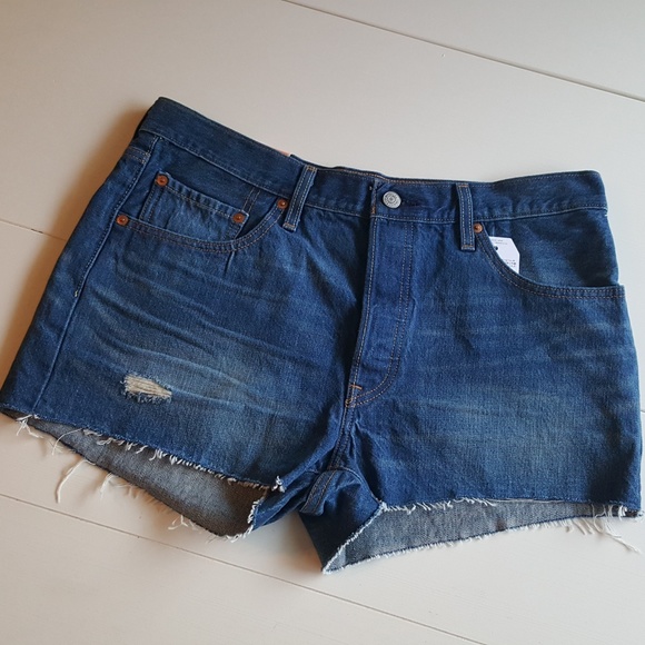 Levi's Pants - NWT Levis 501 Button Fly Denim Shorts Sz.32